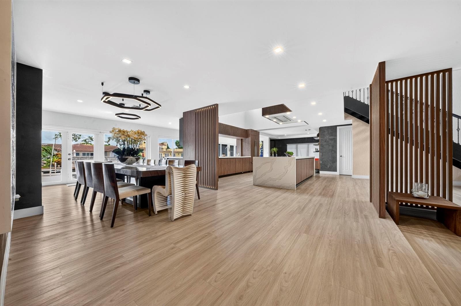 11 Castle Harbor Is