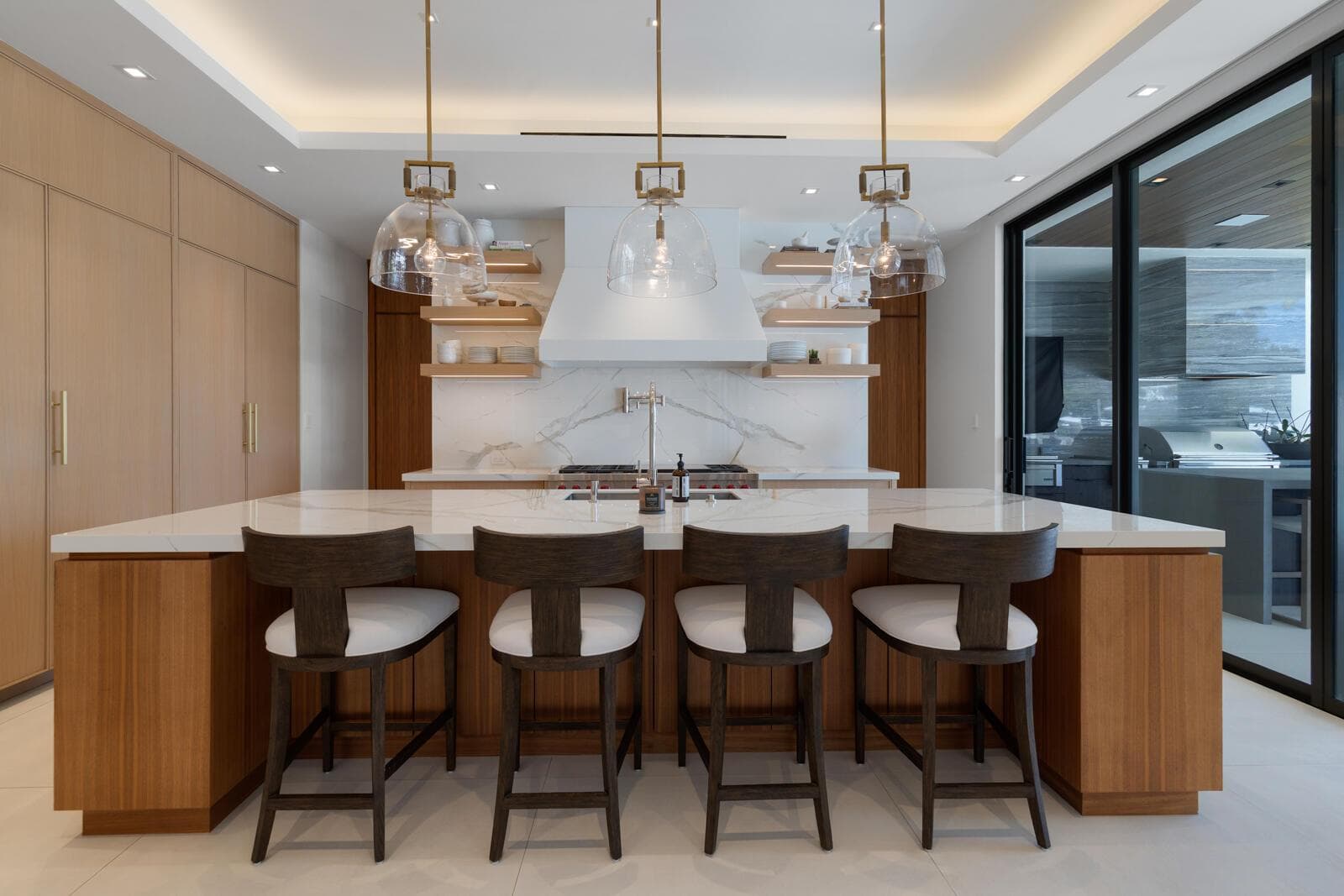 2423 Castilla Isle