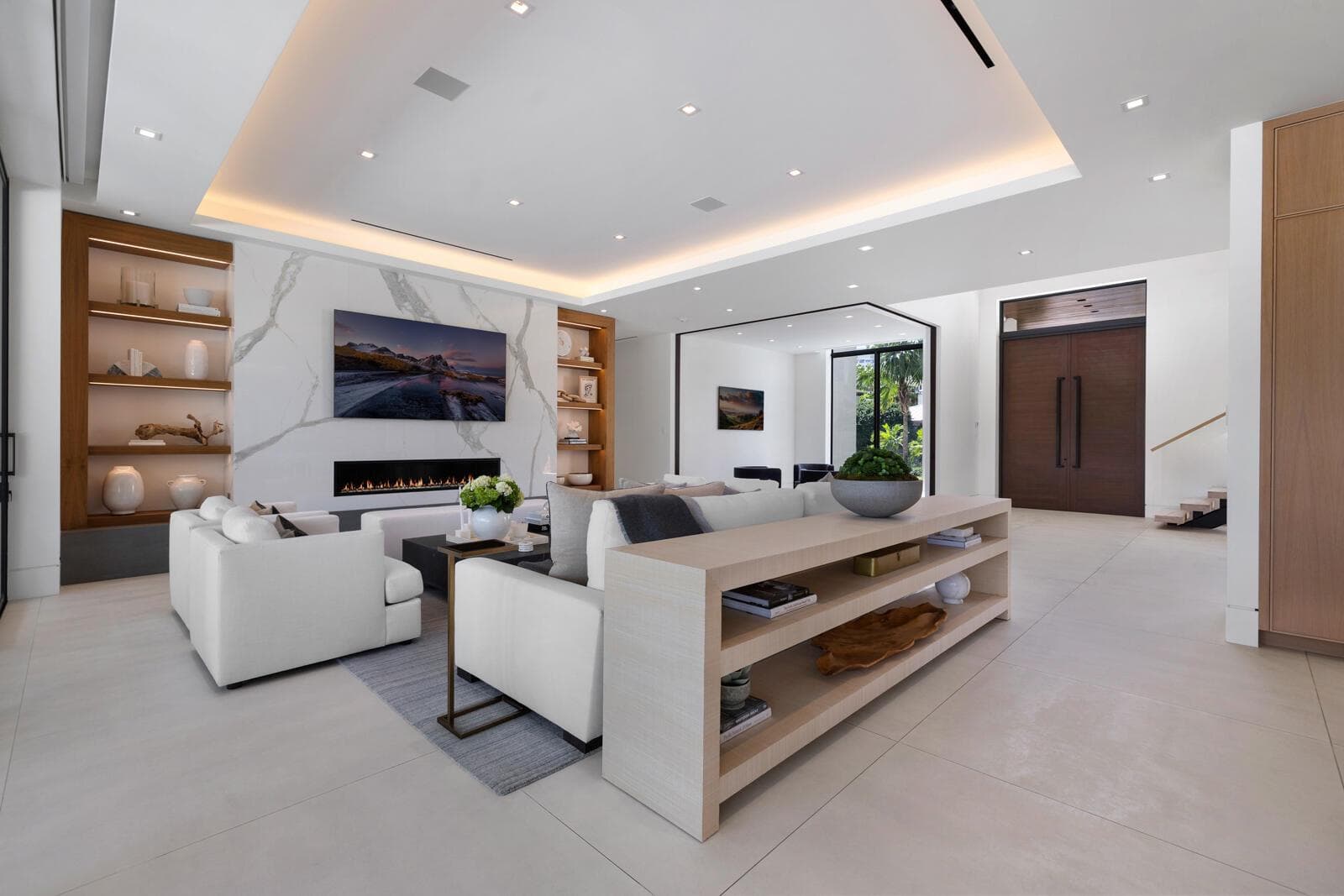 2423 Castilla Isle