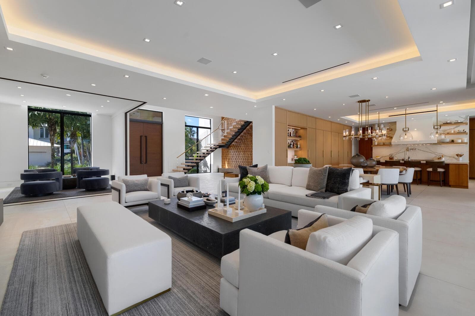 2423 Castilla Isle