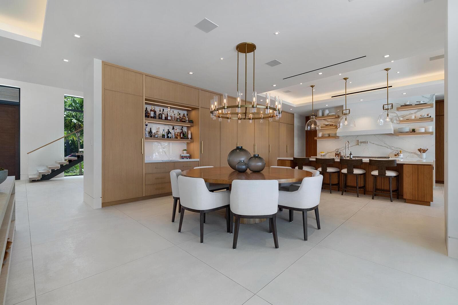 2423 Castilla Isle