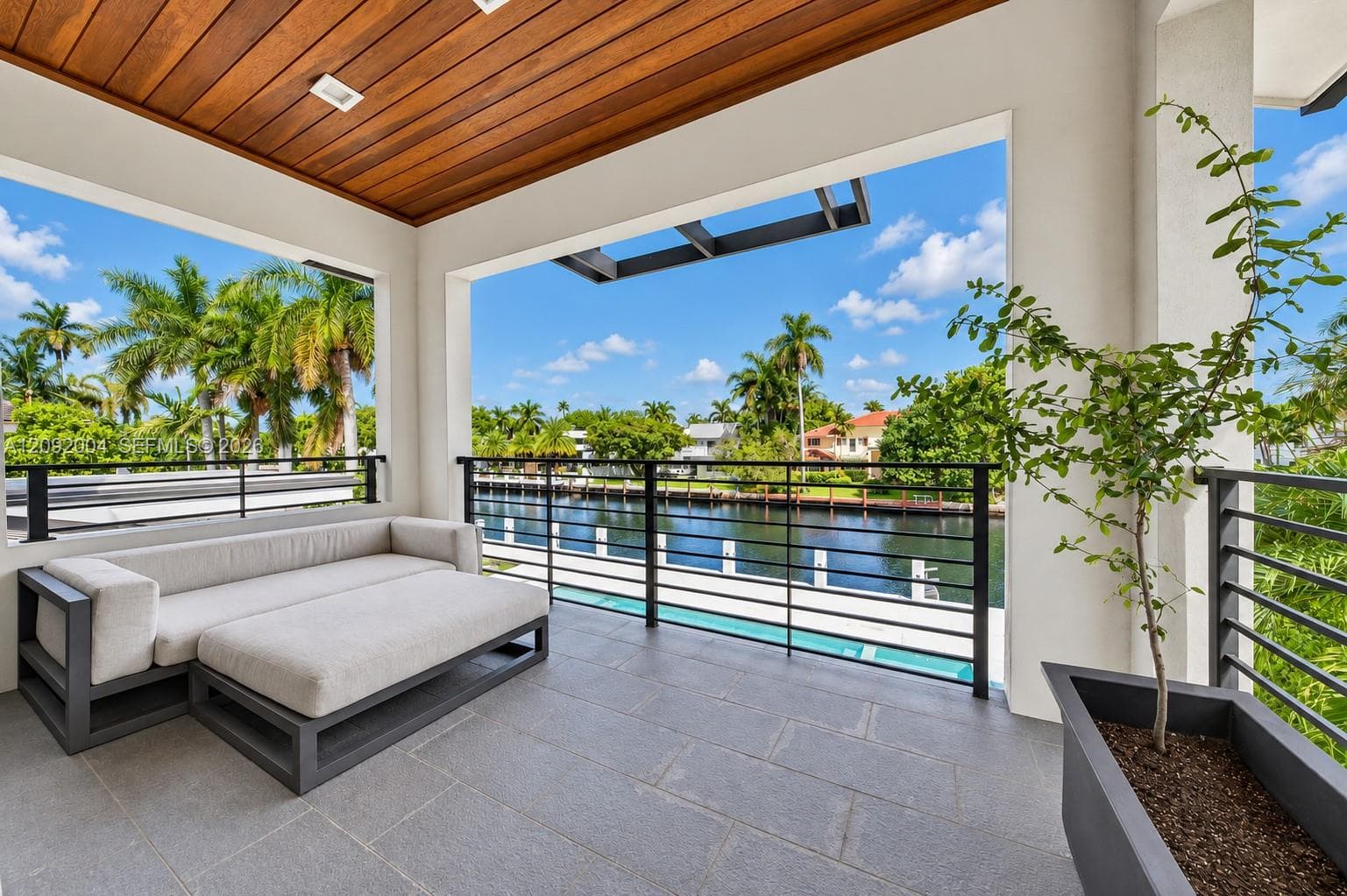 33 Pelican Dr
