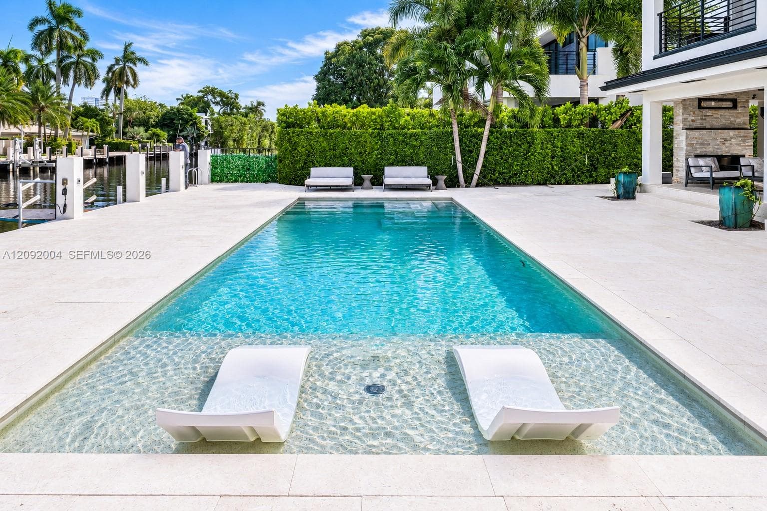 33 Pelican Dr