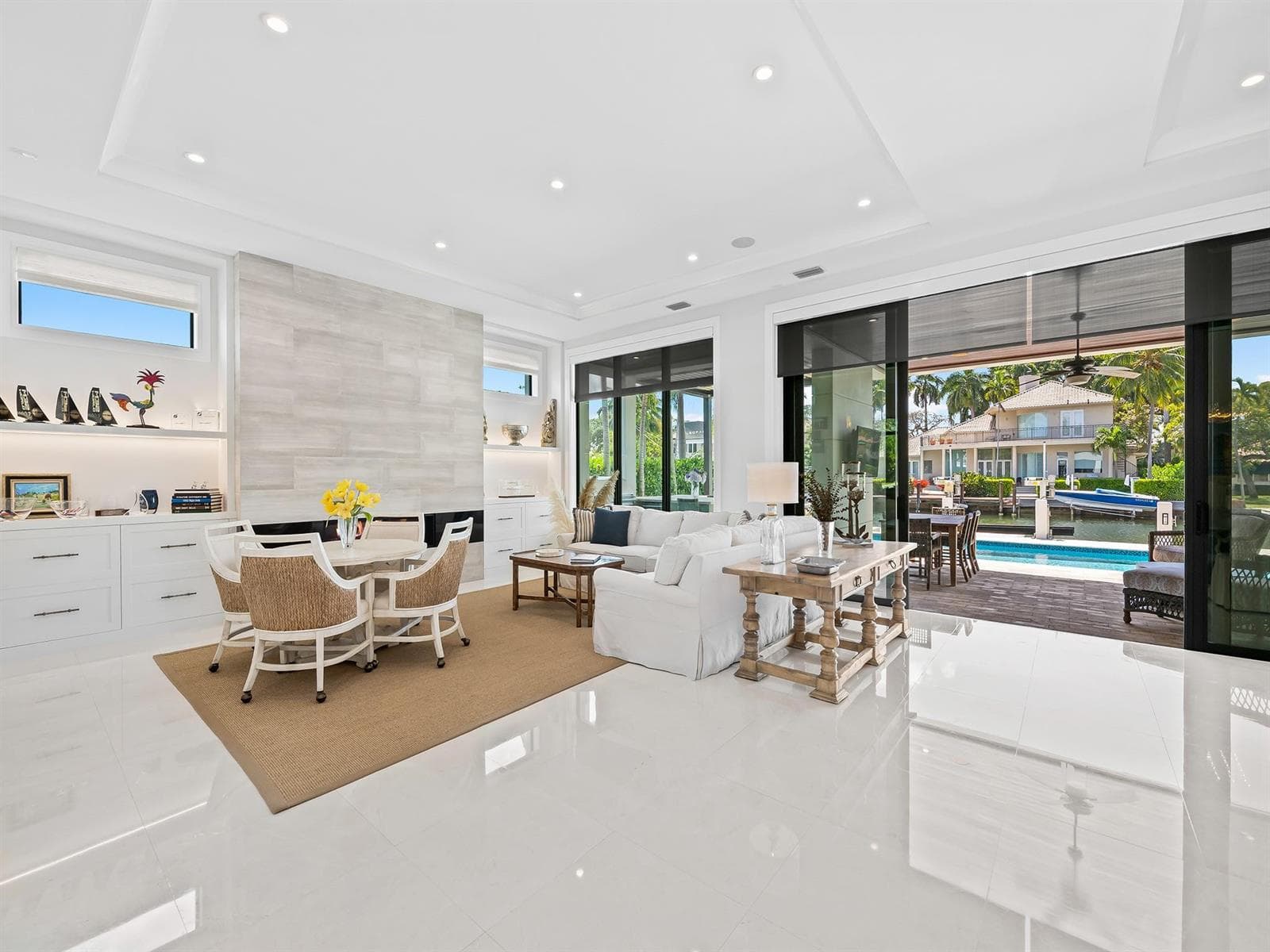 301 Seven Isles Dr