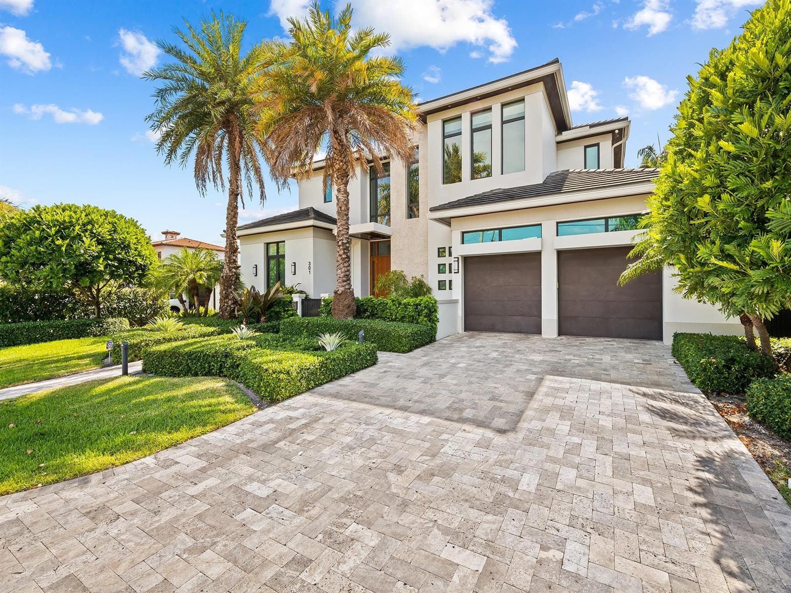 301 Seven Isles Dr