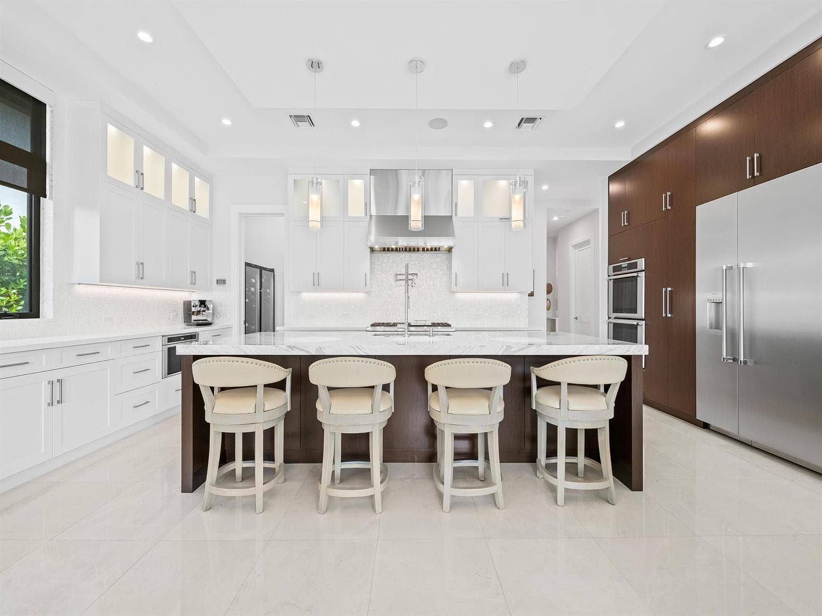 301 Seven Isles Dr
