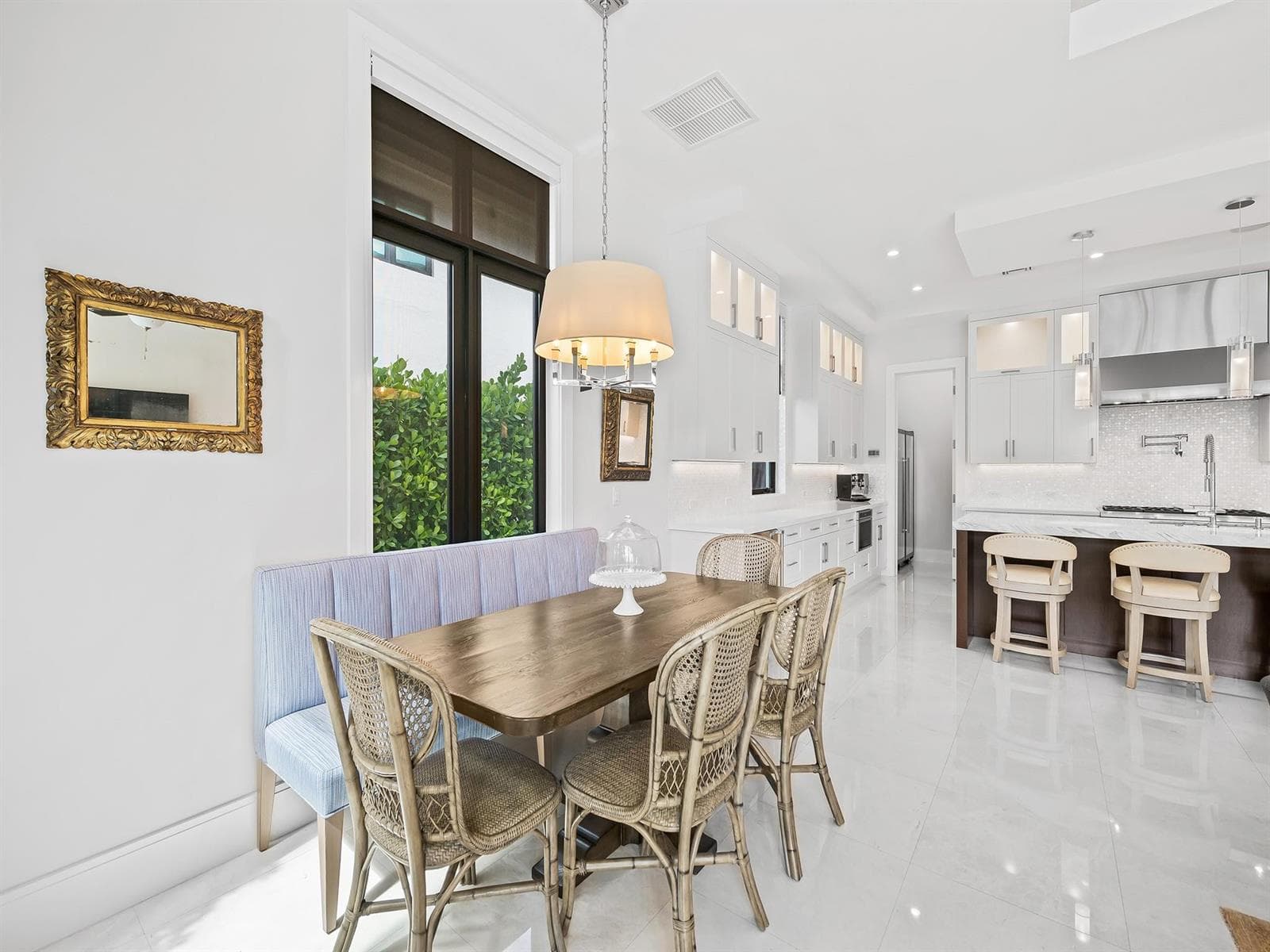 301 Seven Isles Dr