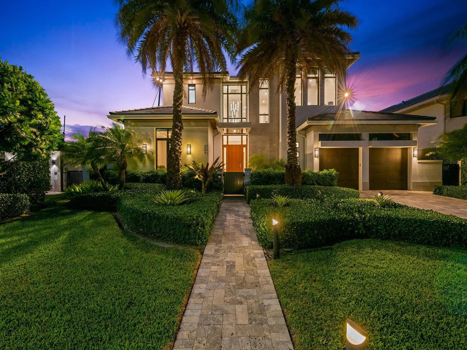 301 Seven Isles Dr