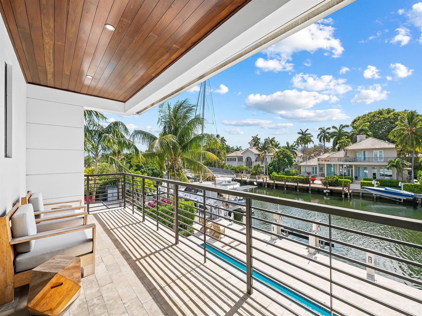 301 Seven Isles Dr