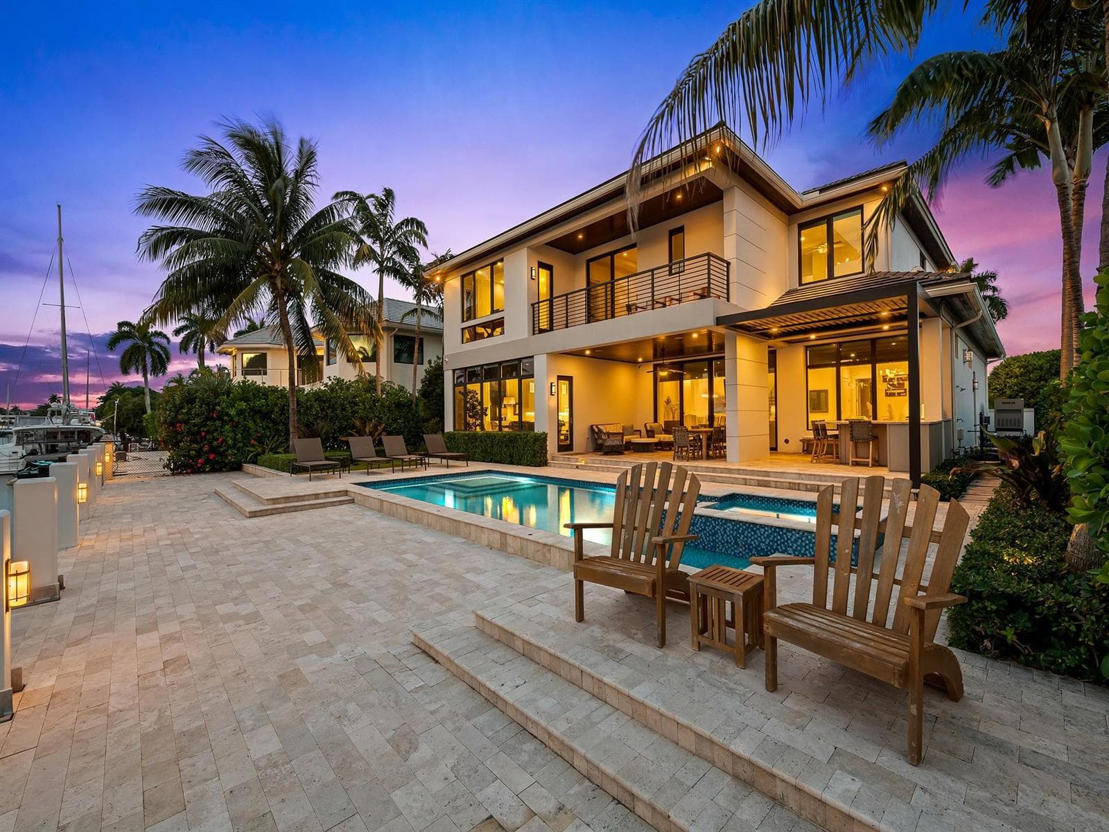 301 Seven Isles Dr