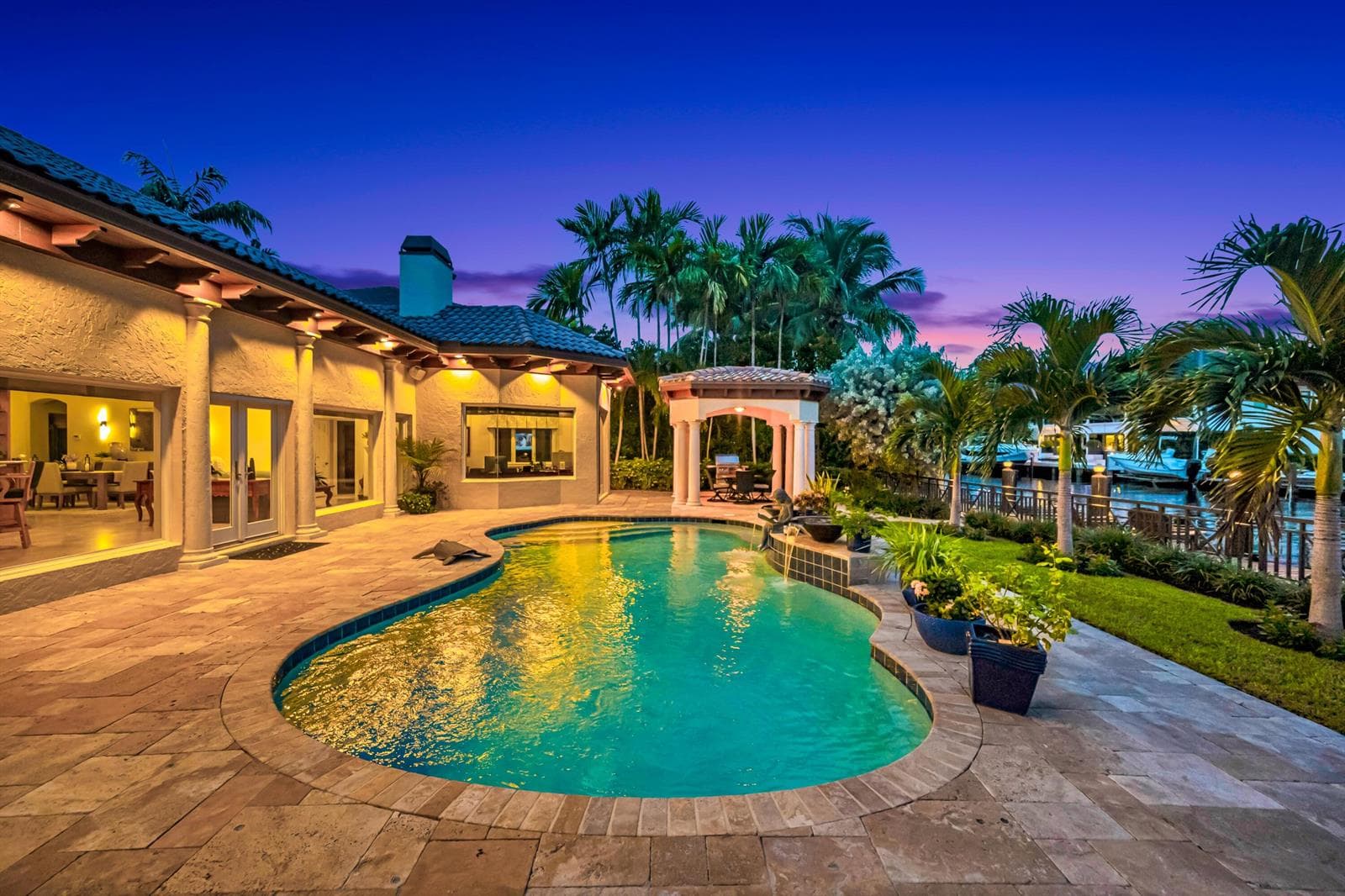 2507 Barcelona Dr
