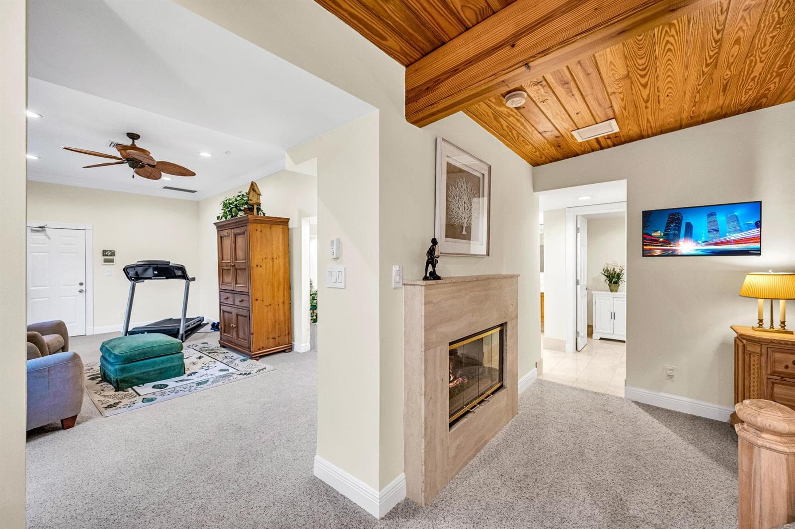 2507 Barcelona Dr