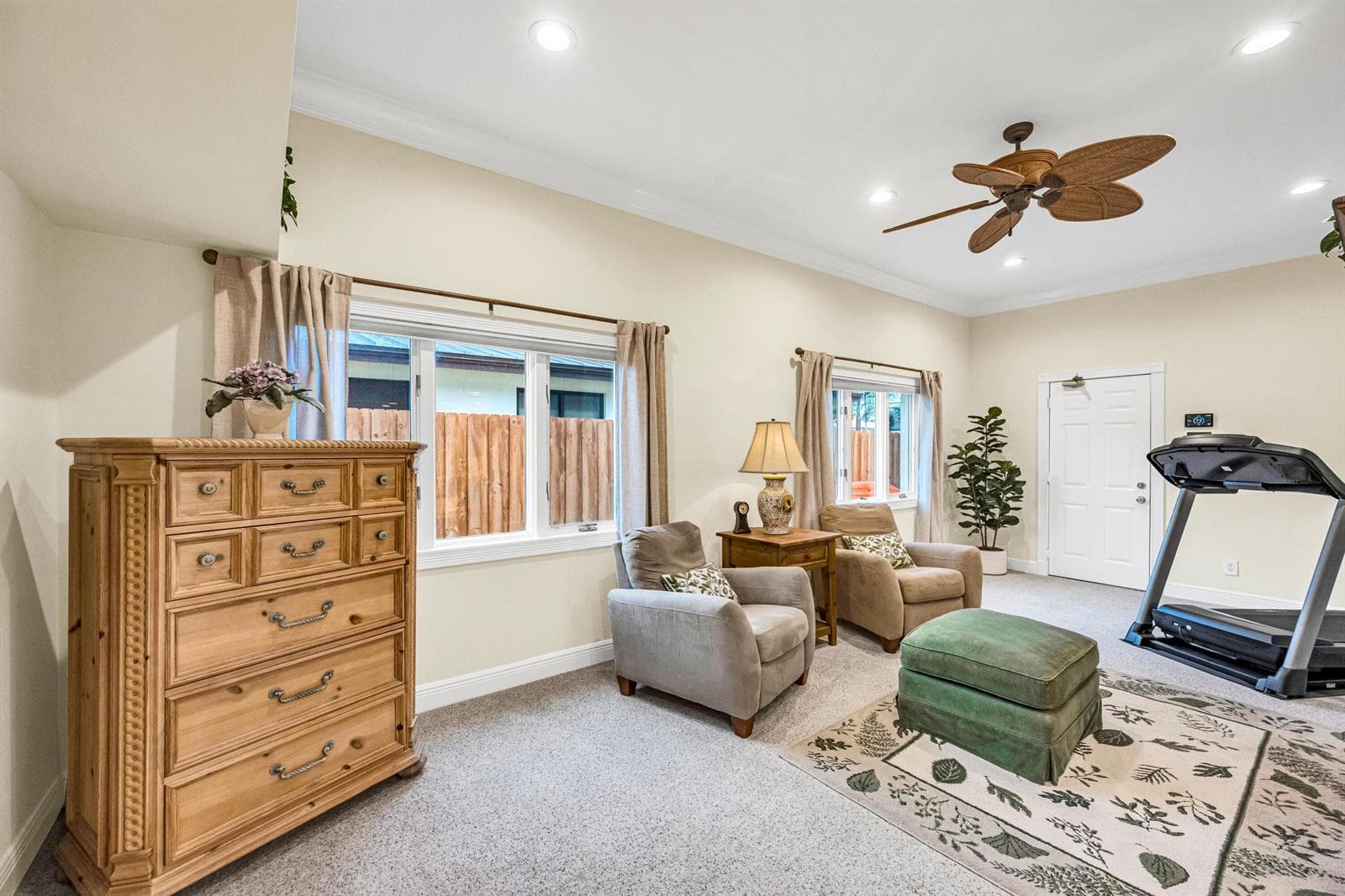 2507 Barcelona Dr