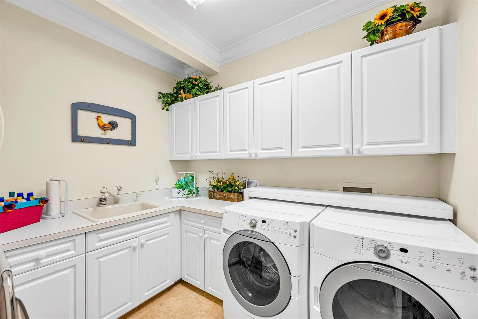 2507 Barcelona Dr