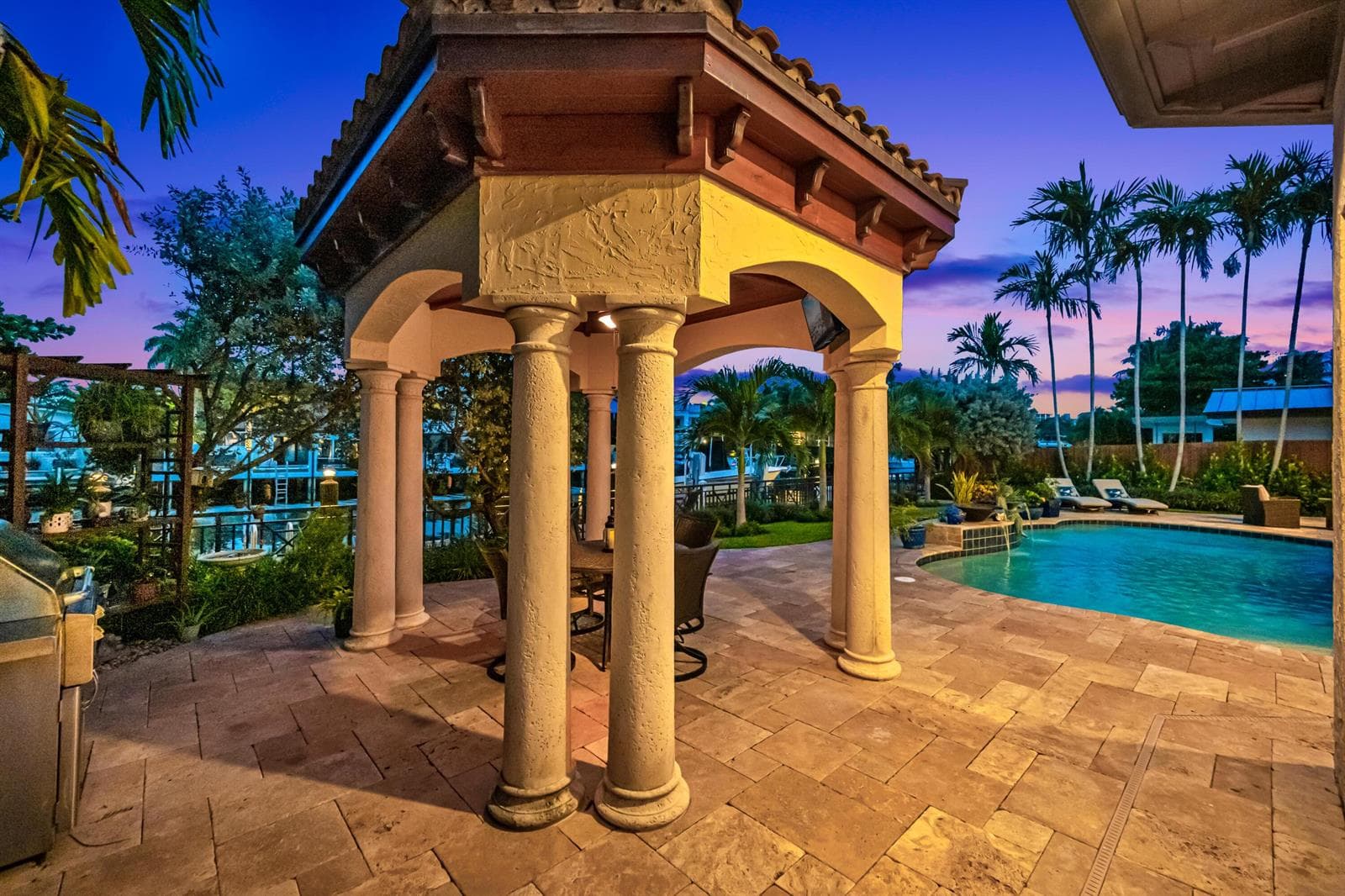 2507 Barcelona Dr
