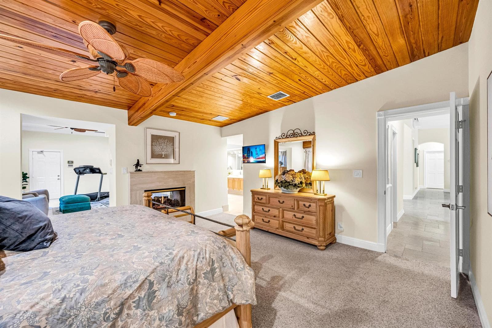 2507 Barcelona Dr