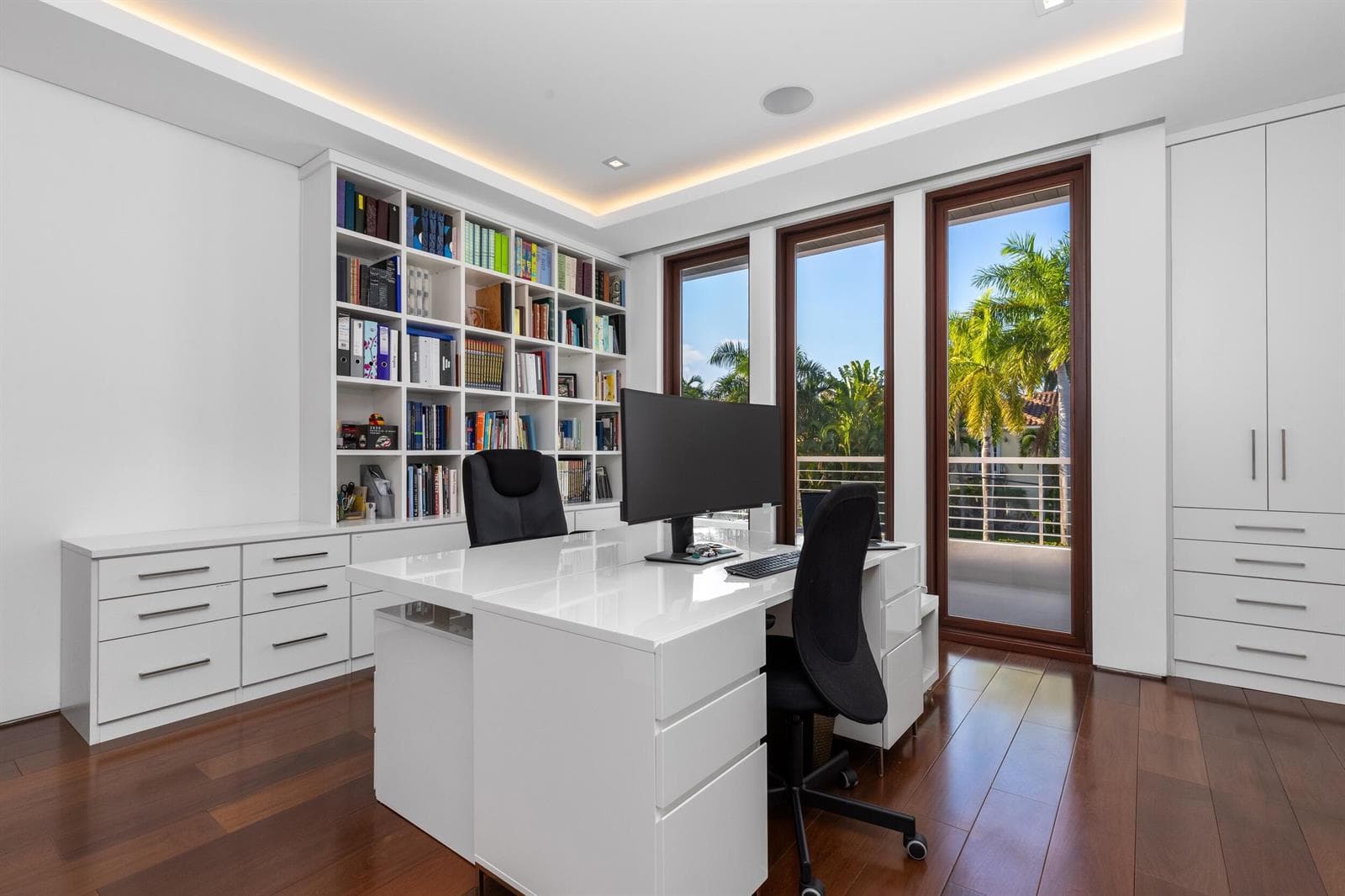 10 Pelican Dr