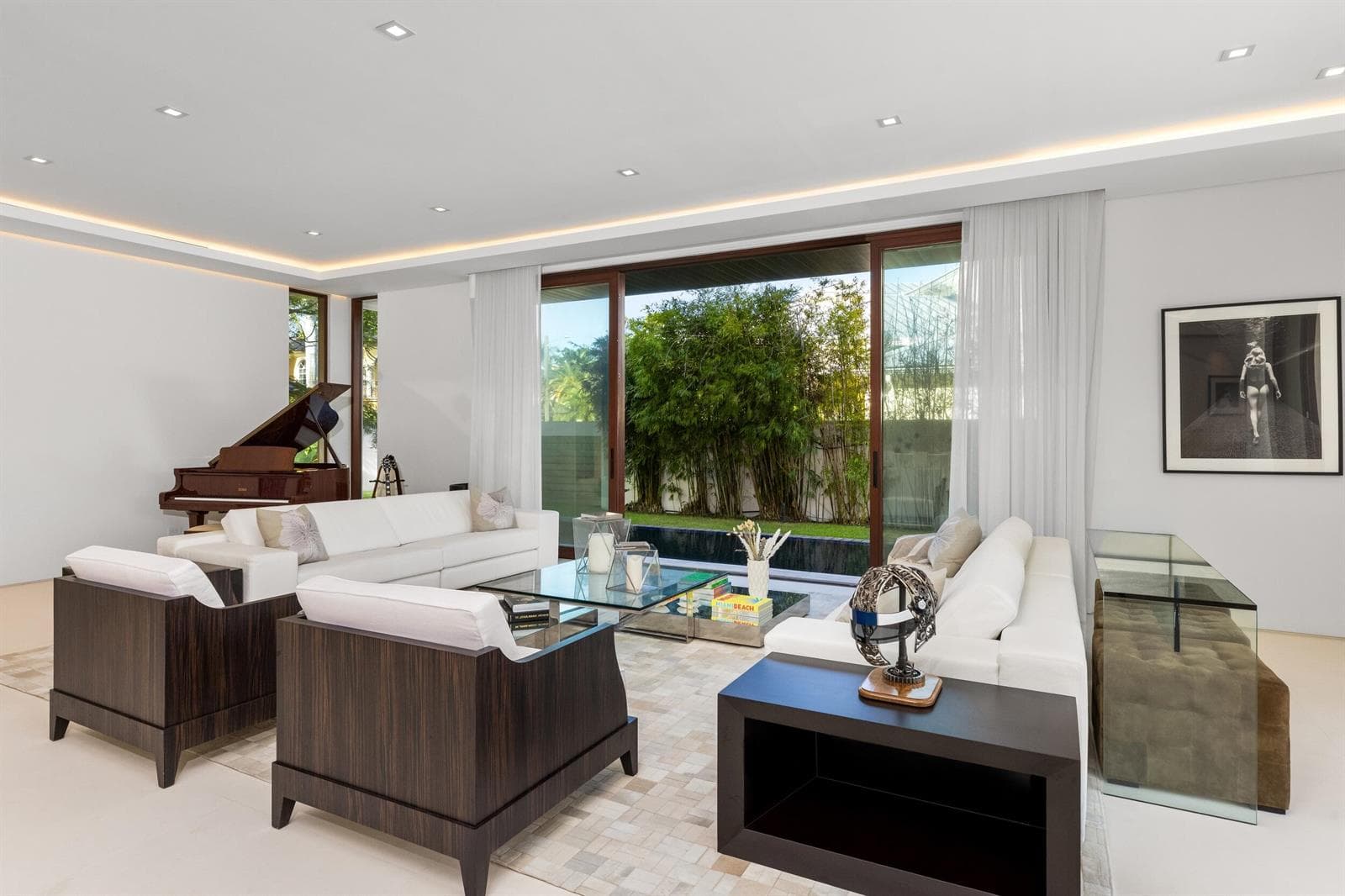 10 Pelican Dr