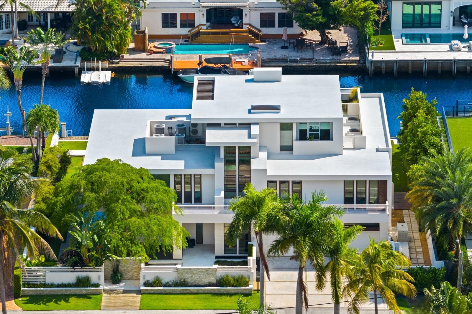 10 Pelican Dr