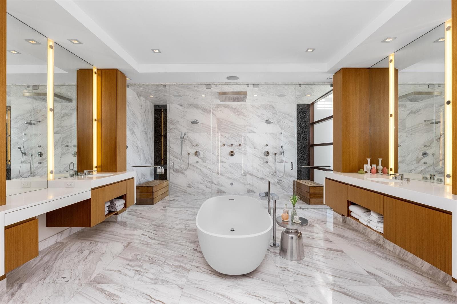 10 Pelican Dr