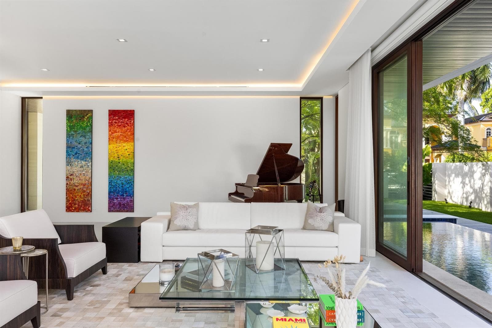 10 Pelican Dr