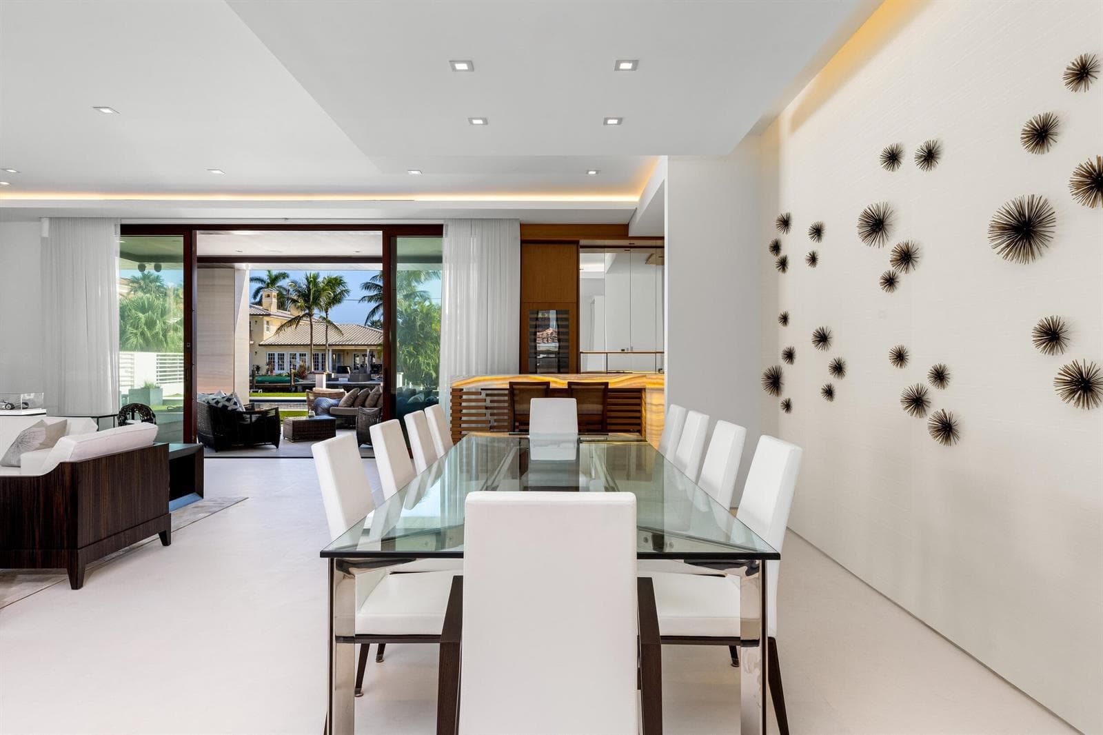 10 Pelican Dr