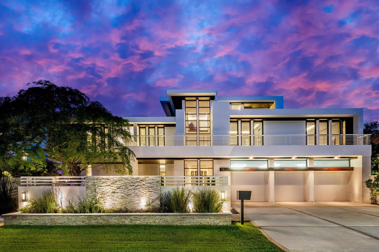 10 Pelican Dr