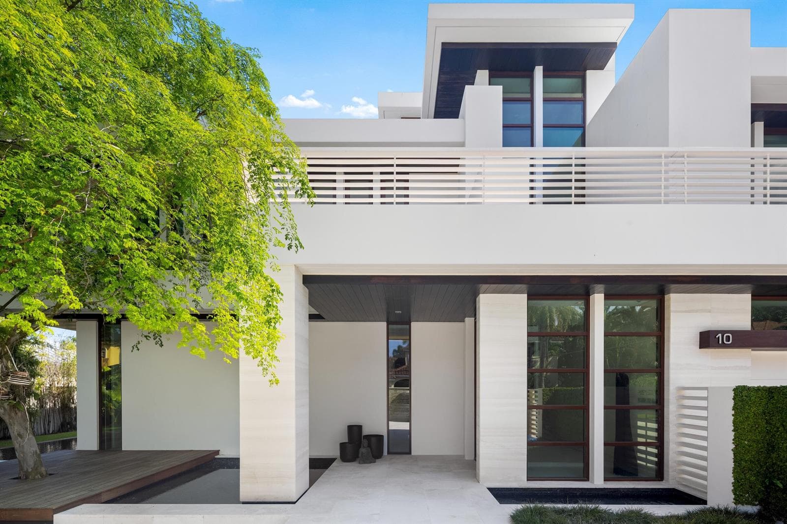 10 Pelican Dr