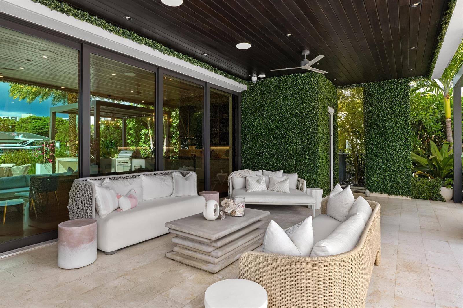 70 Isla Bahia Dr