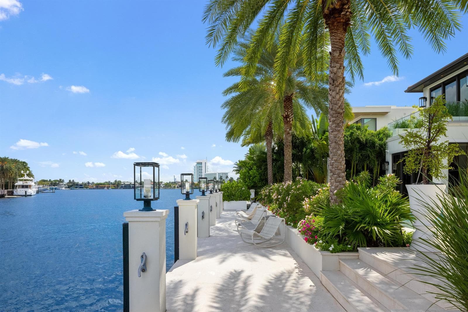 70 Isla Bahia Dr