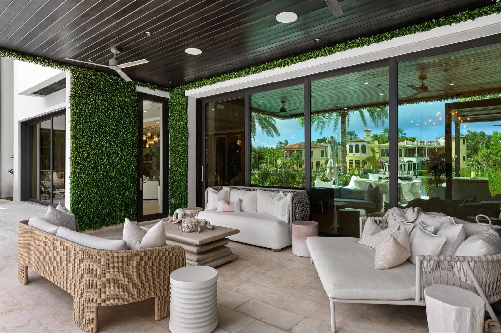 70 Isla Bahia Dr