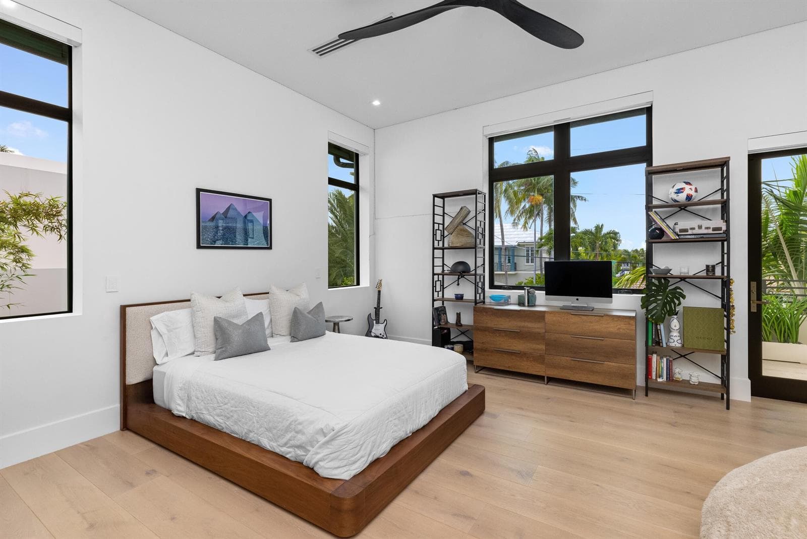 70 Isla Bahia Dr