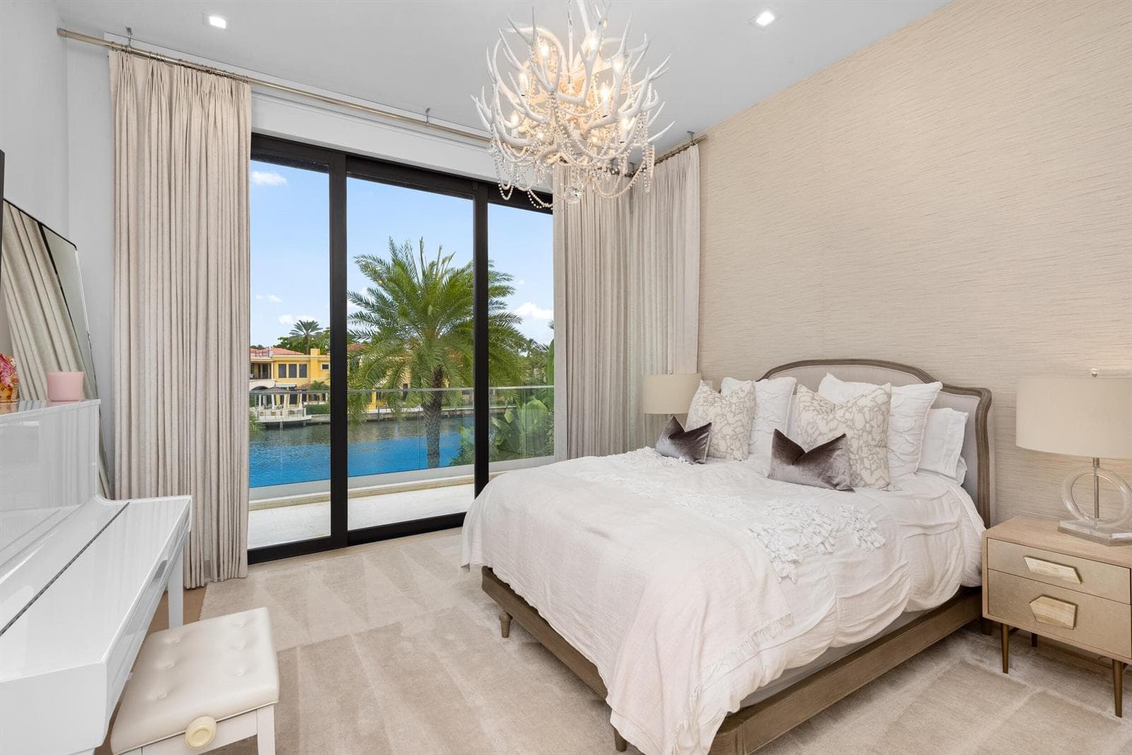 70 Isla Bahia Dr