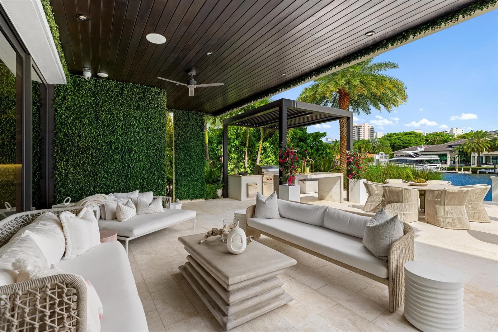 70 Isla Bahia Dr