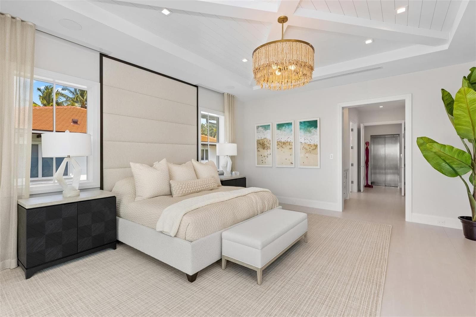 2520 Del Lago Dr