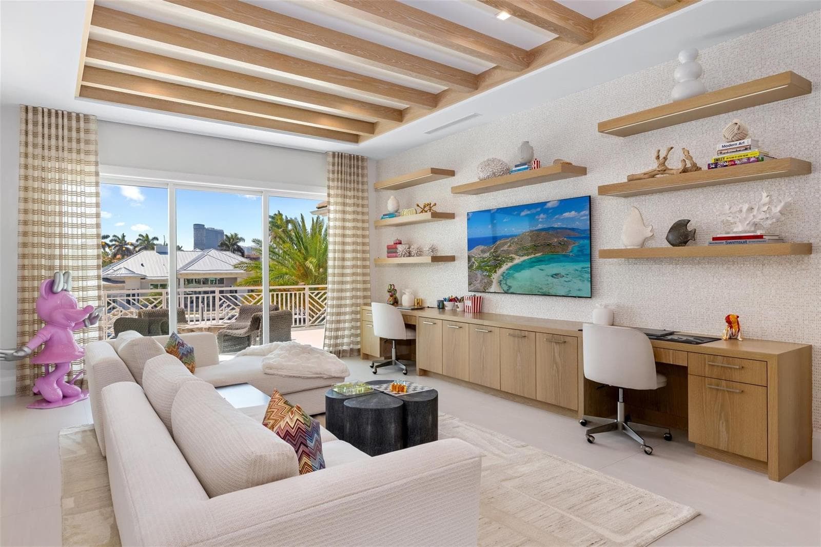 2520 Del Lago Dr