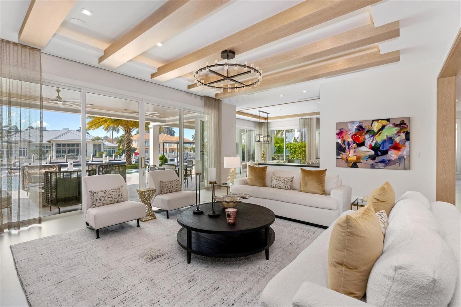 2520 Del Lago Dr