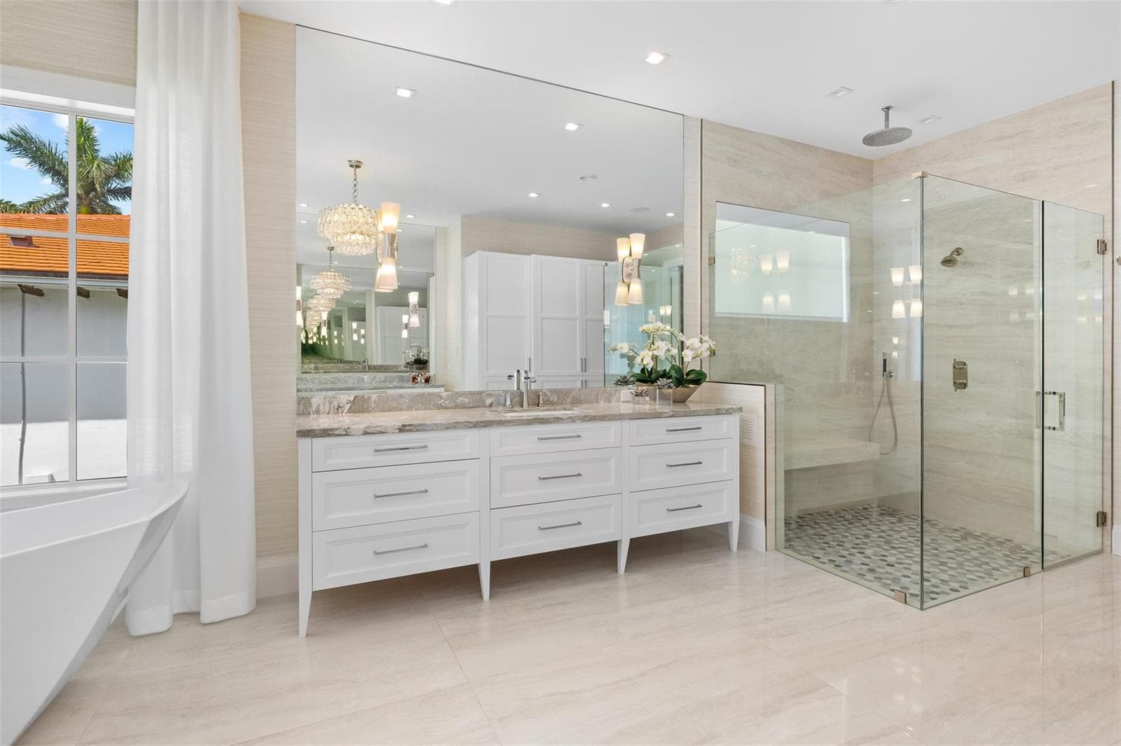 2520 Del Lago Dr
