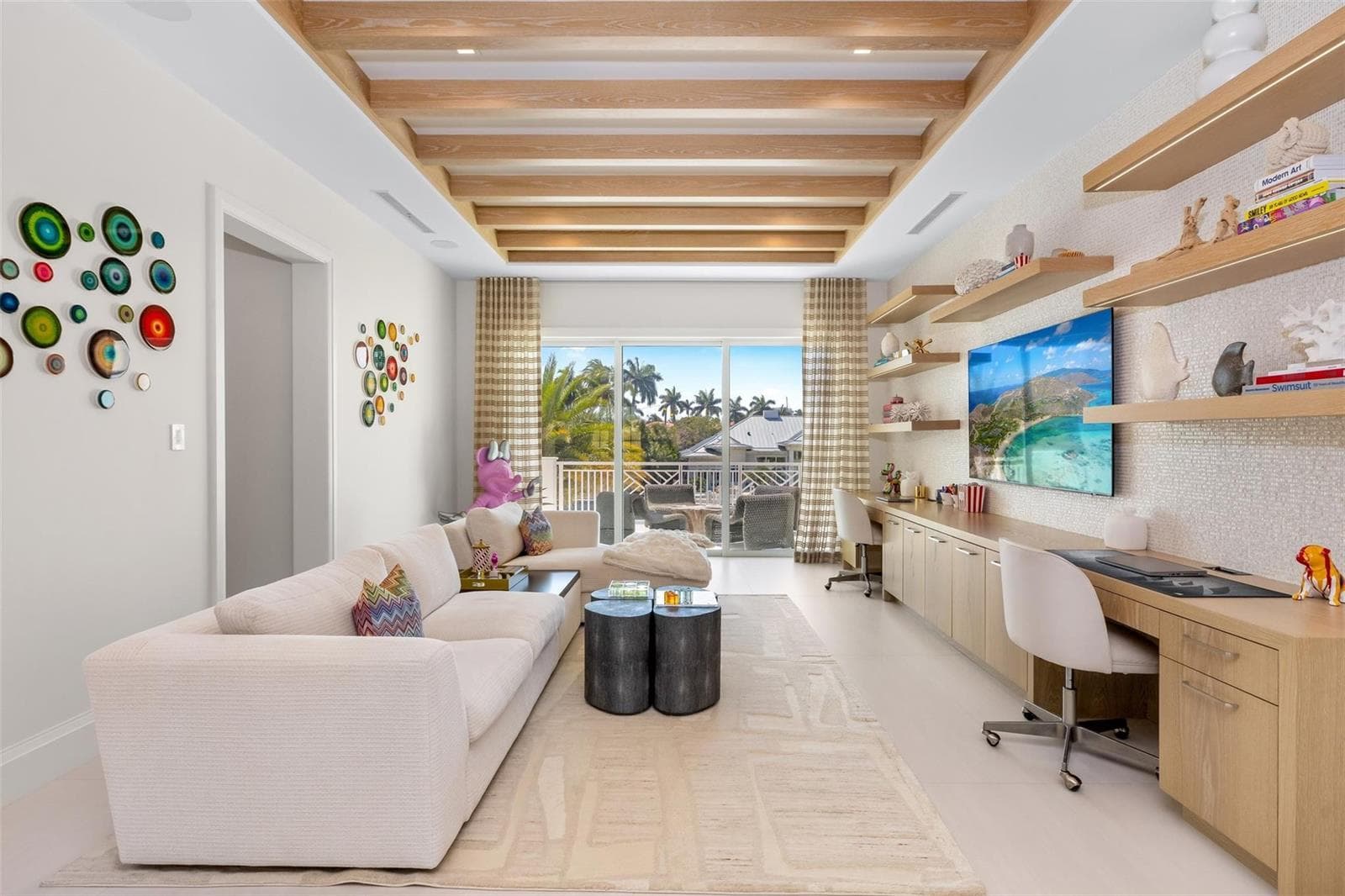 2520 Del Lago Dr