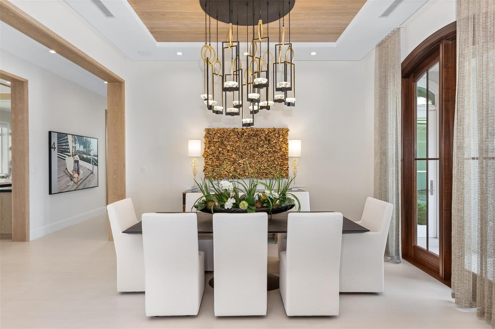 2520 Del Lago Dr