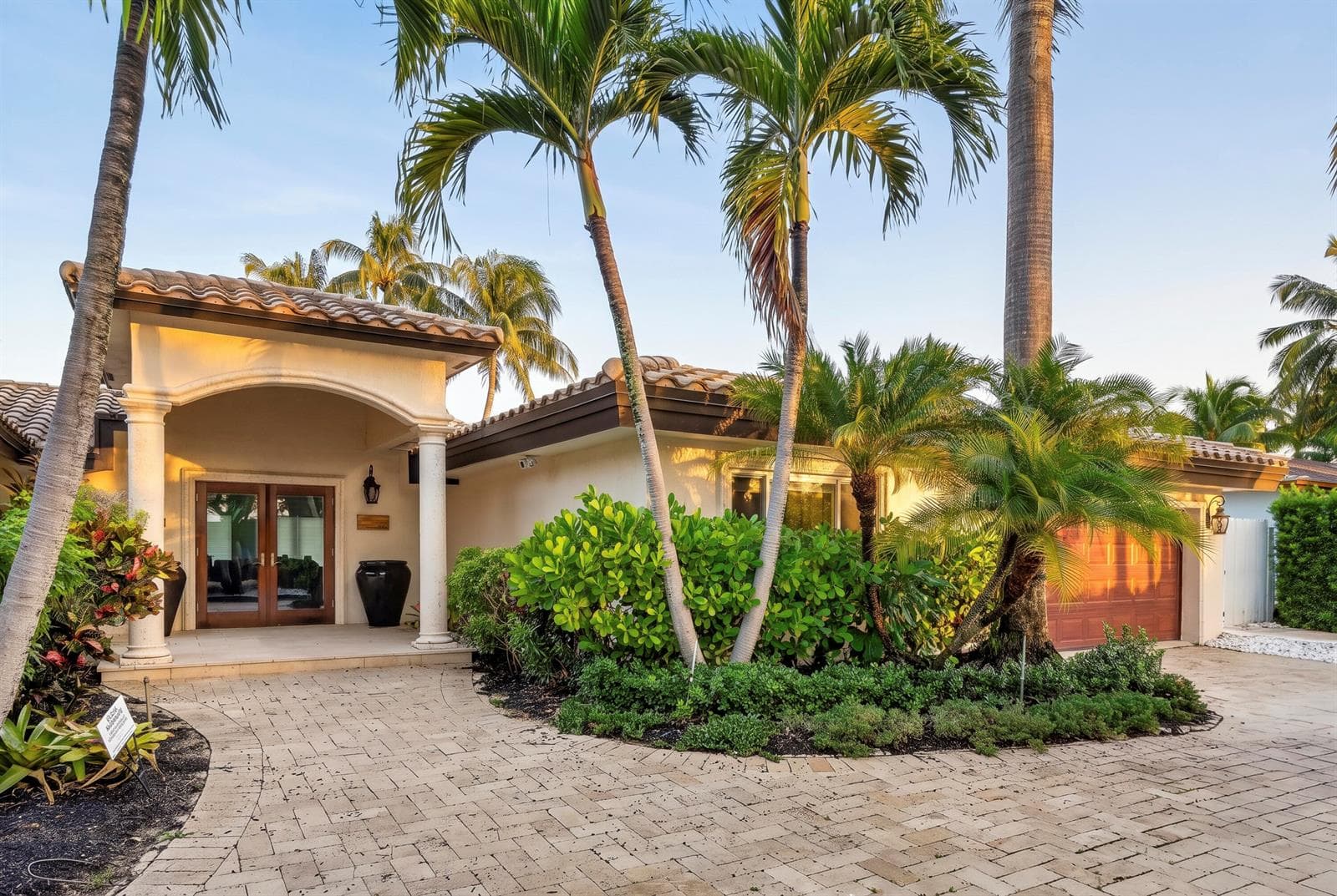 329 Isle of Capri Dr