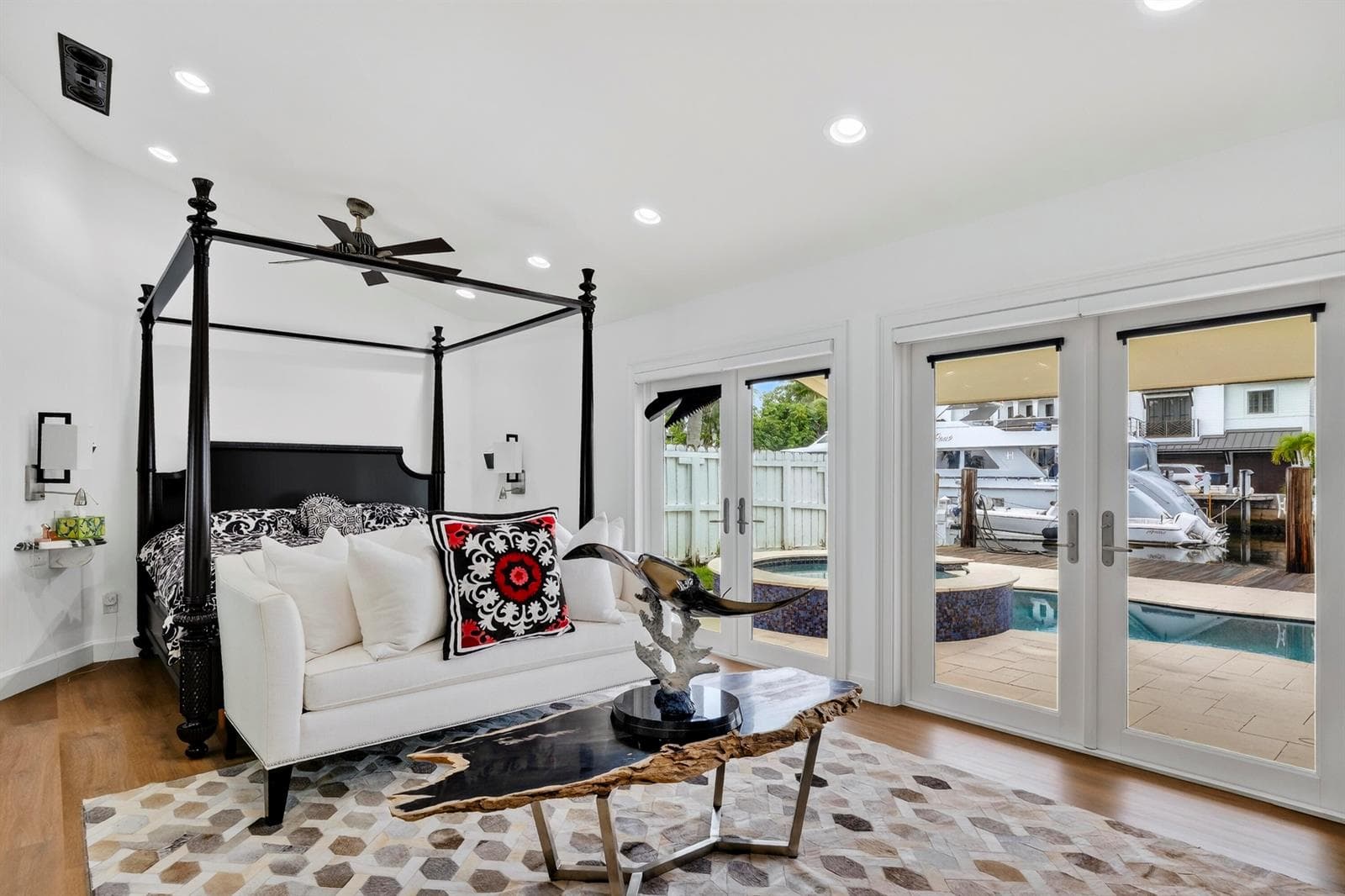 329 Isle of Capri Dr