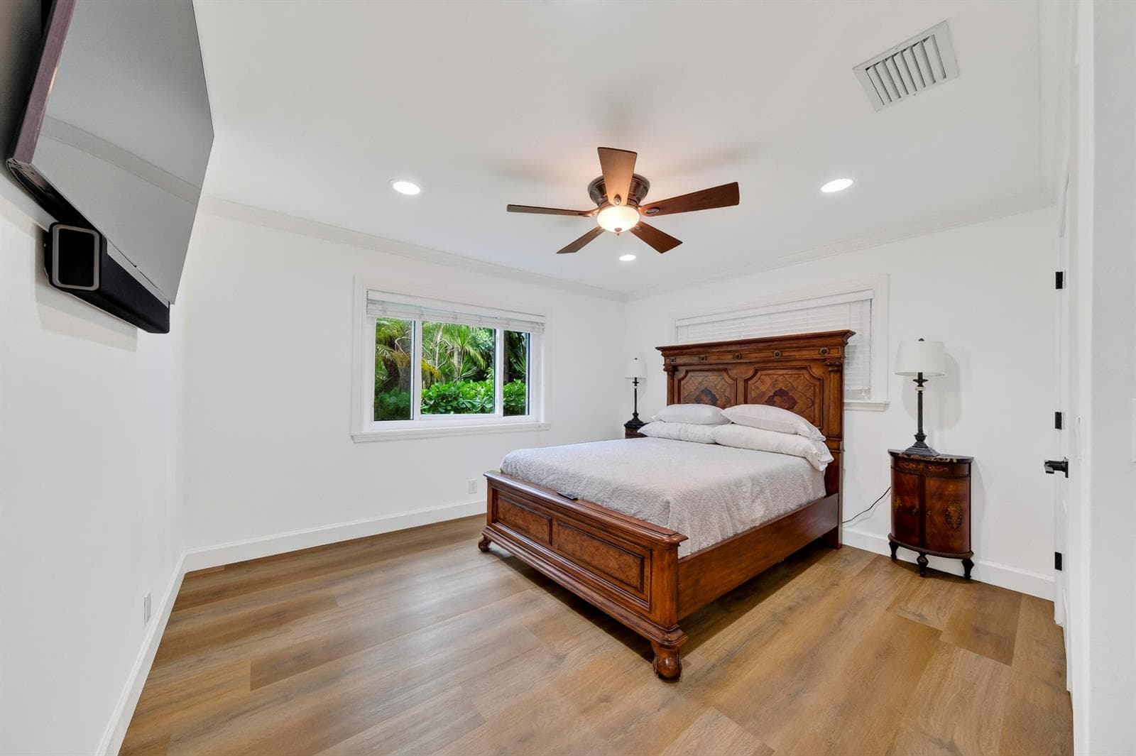 329 Isle of Capri Dr