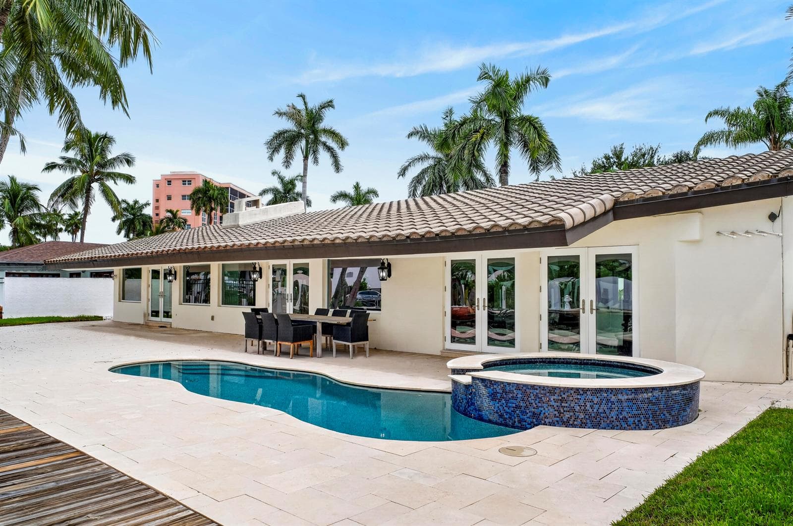 329 Isle of Capri Dr