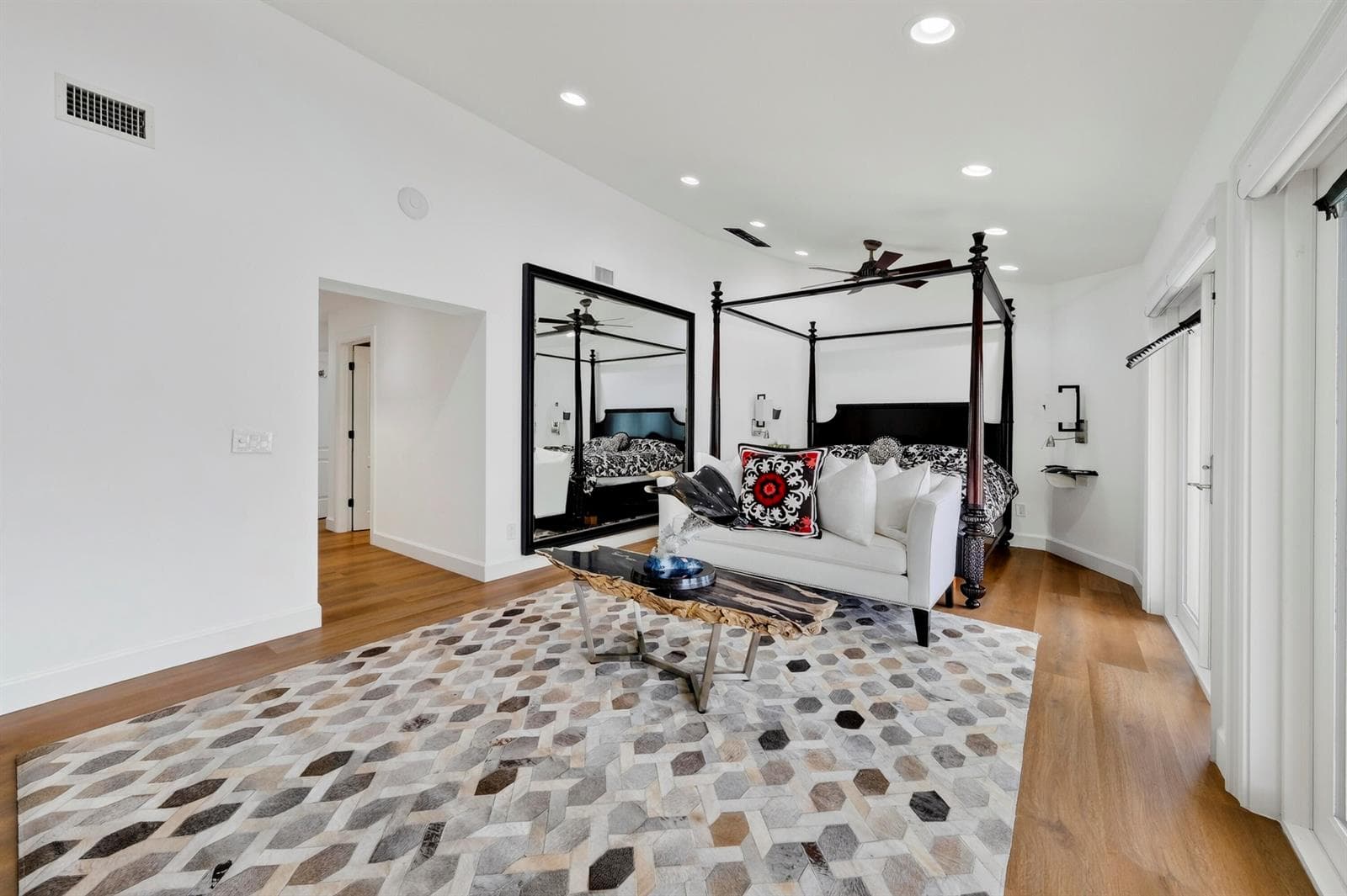 329 Isle of Capri Dr