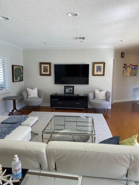 2900 NE 35th St