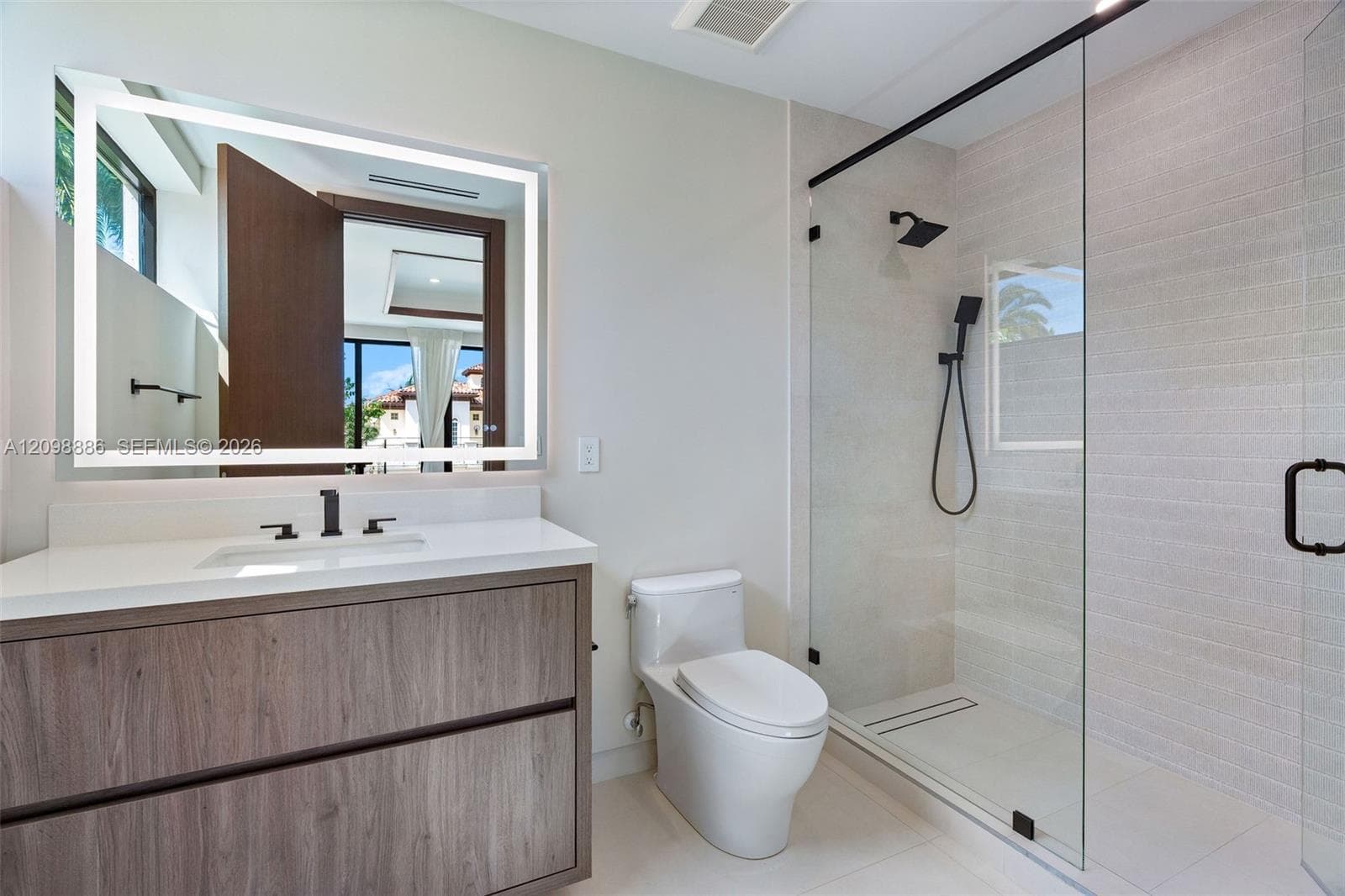441 Isle of Palms Dr