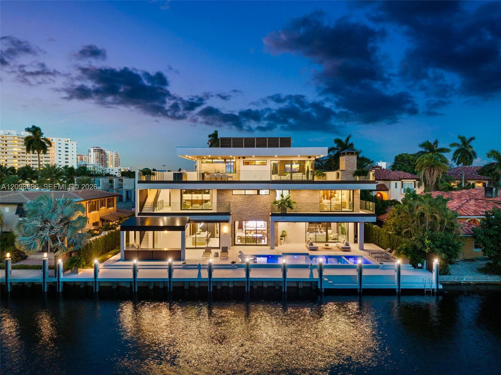 441 Isle of Palms Dr