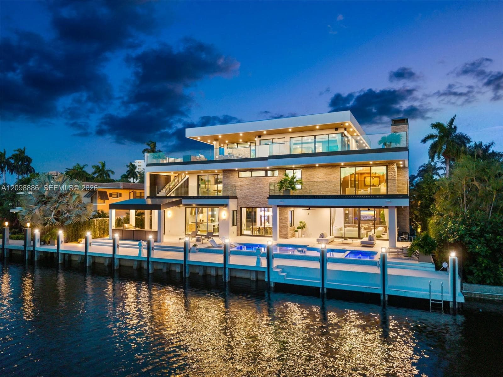 441 Isle of Palms Dr