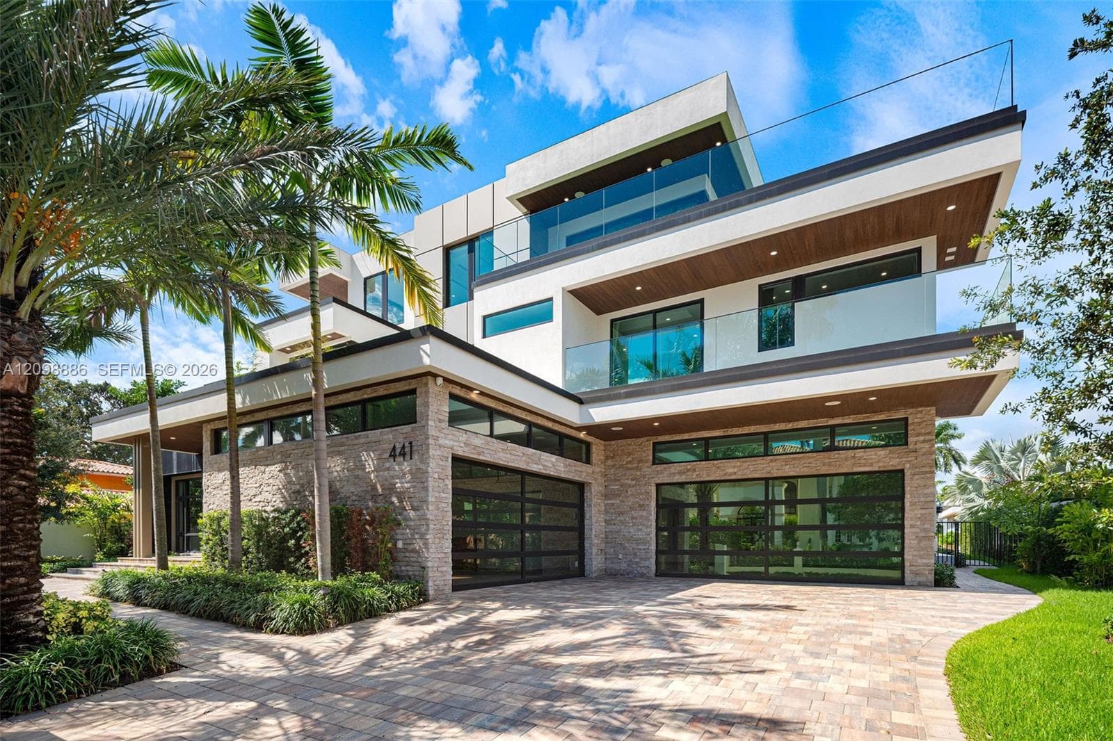 441 Isle of Palms Dr